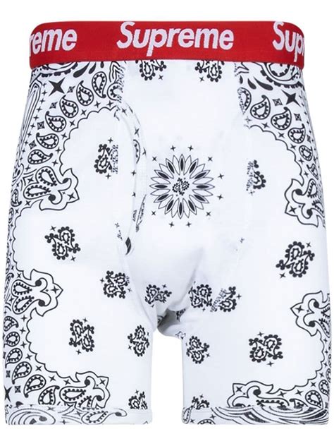 are there fake supreme boxers
